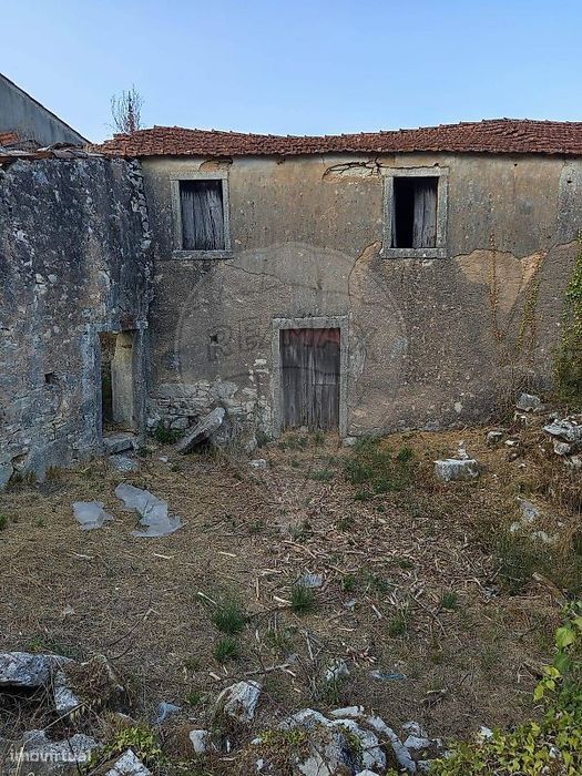 Moradia T2 para venda — Degracias E Pombalinho, Coimbra