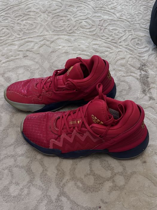 Баскетбольні кросівки Adidas D.O.N. Issue