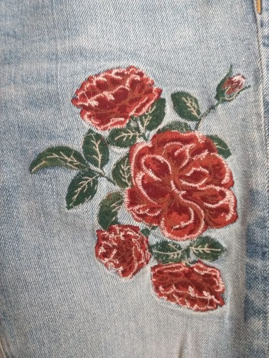 Spodnie jeans Zara