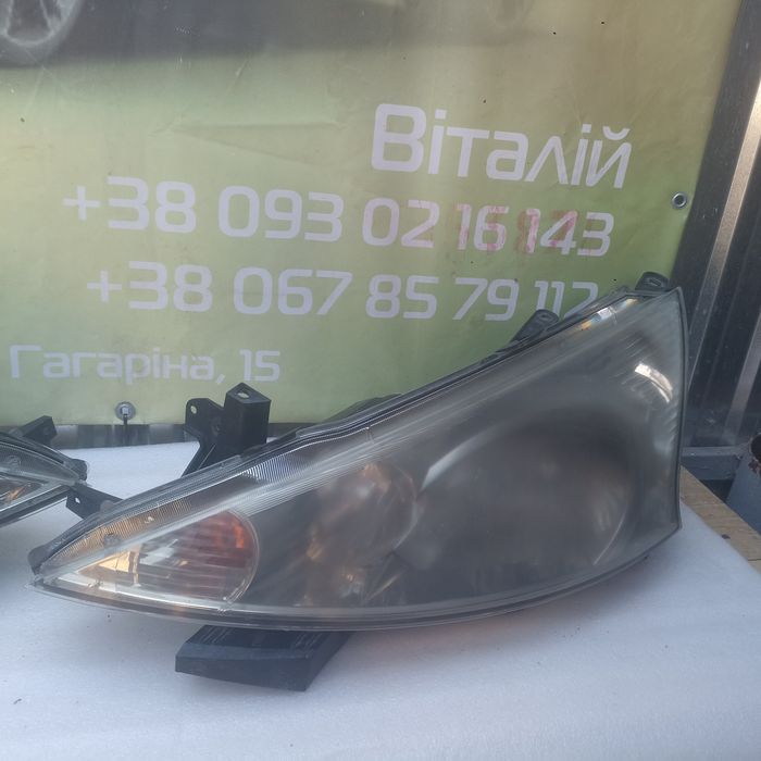 Фара L  R Mitsubishi grandis мітсубісі грандіс