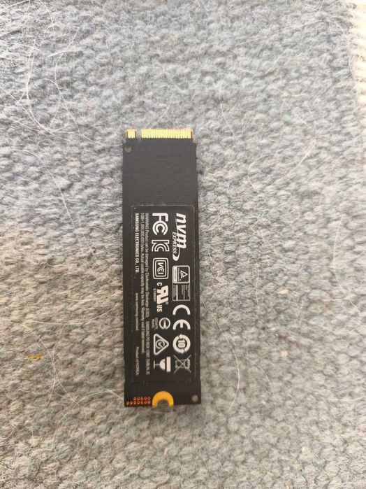 Disco SSD Samsung 970 EVO Plus 500GB. Perfeito estado.
