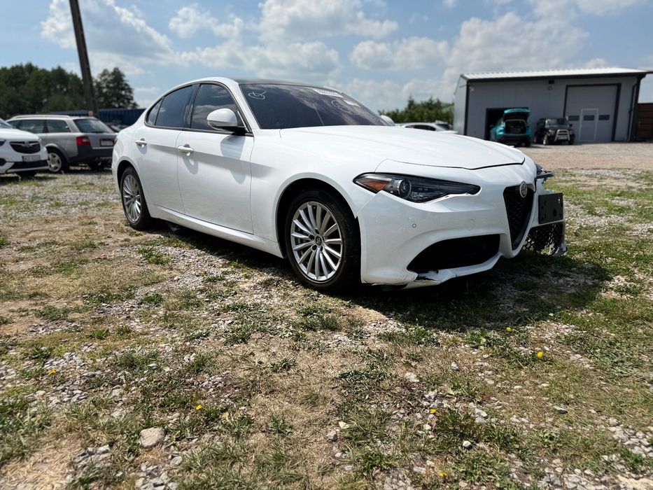 Alfa Romeo Giulia Alfa Romeo Giulia Uszkodzona