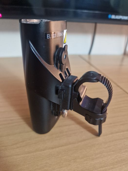 Lanterna Cateye volt1700