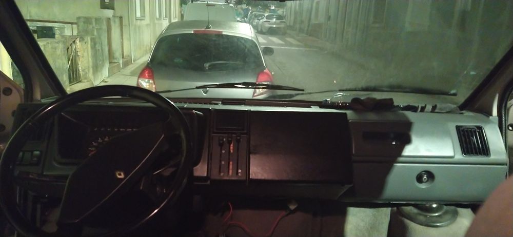Vendo Renault tráfic 7 lugares