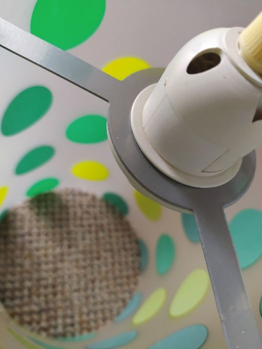 Żyrandol dziecięcy.