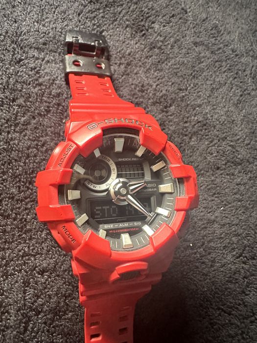 Casio G-shock GA-700 Kultowy zegarek