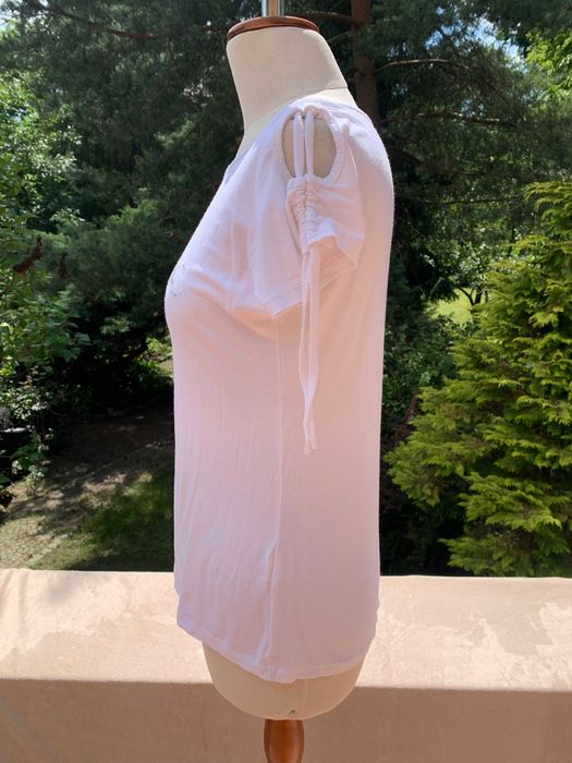 Biały t-shirt ze srebrnym cekinowym napisem, Guanda , rozm L-xl