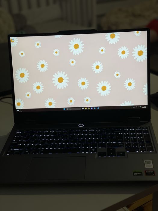 Потужний Ноутбук Lenovo LOQ 15AHP9