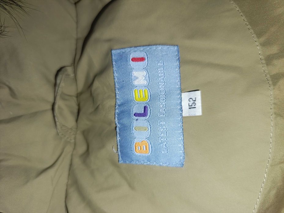 Пуховик на девочку 152 см. Очень дёшево