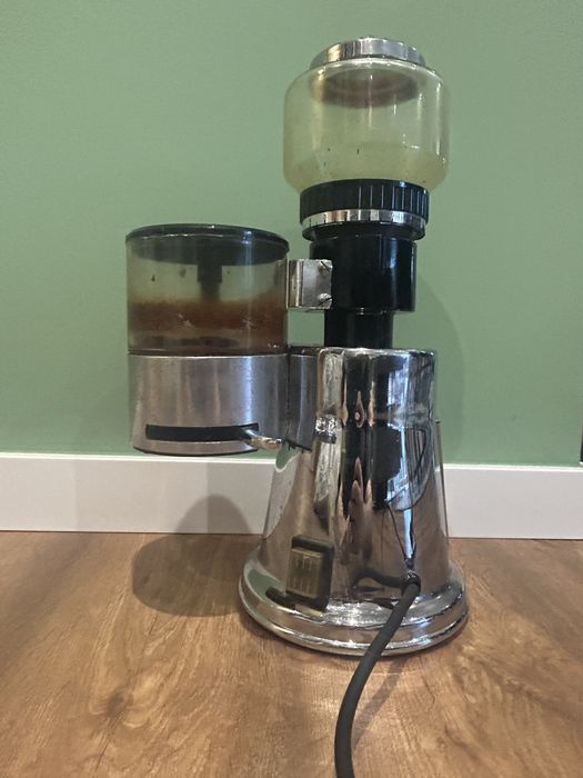 Moinho de Cafe ELEKTRA