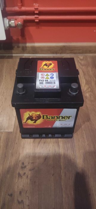 Akumulator Banner P42 08