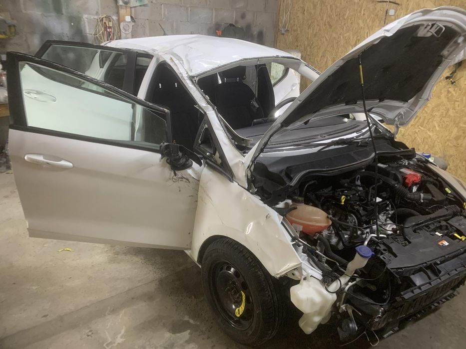Продам ford fiesta mk 8 2018 року 1,1 бензин