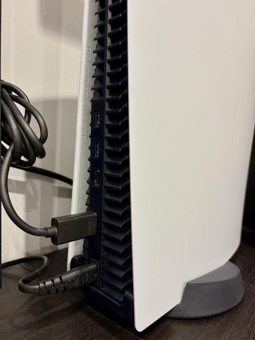 PlayStation 5 z napędem – komplet – zadbana