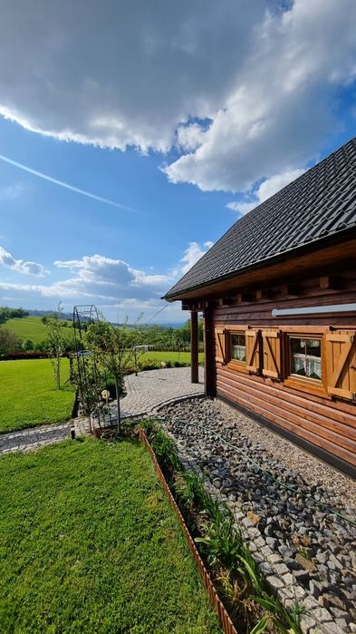 Całoroczny drewniany domek