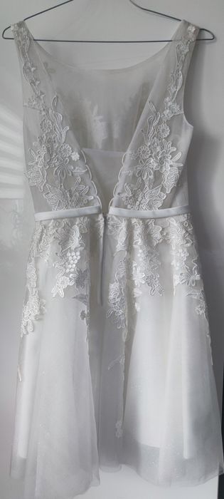 Sukienka biała krótka poprawiny