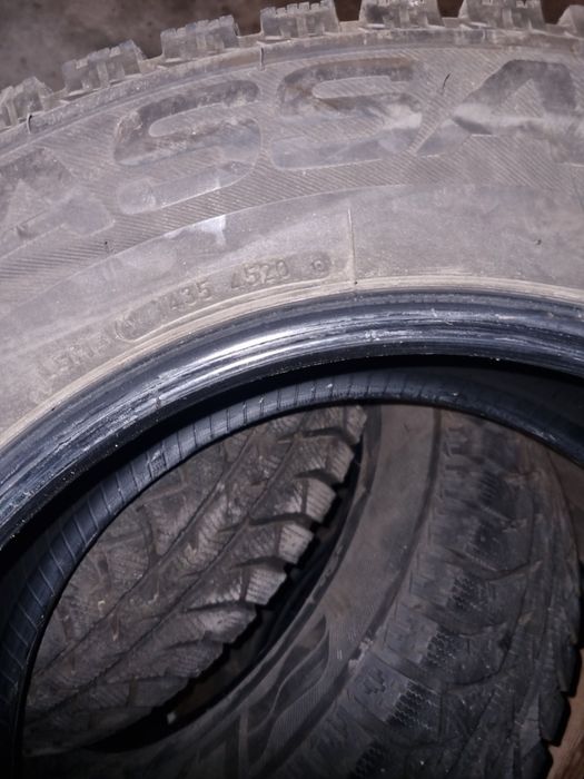 Opony  215x65x16  Lassa
