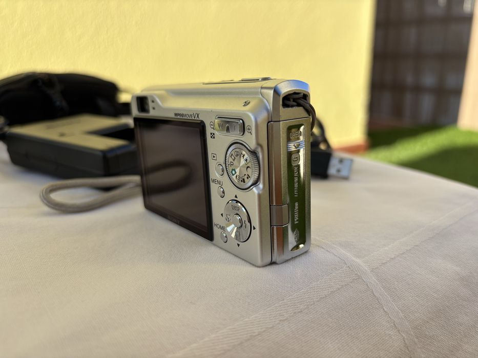 Câmara Digital Sony DSC-W90