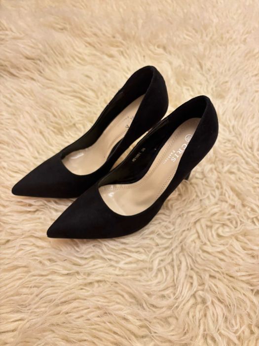 Eleganckie czarne szpilki