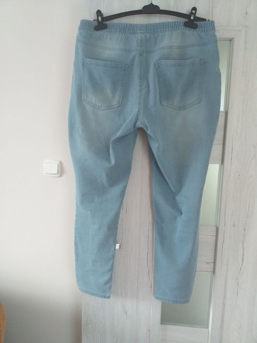 Spodnie damskie jeansy