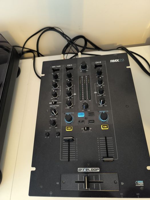 Reloop RMX 22i mikser DJ