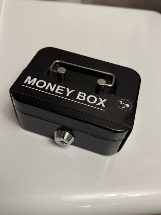 Сталева міні-скринька ,два ключі