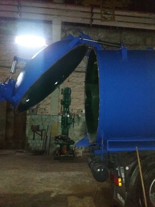 Ассенизатор Renault Magnum 2002 год