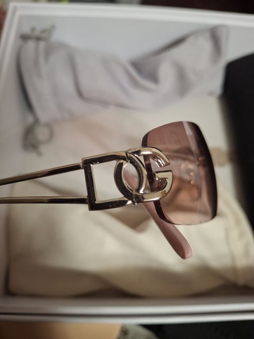 Сонцезахисні жіночі окуляри