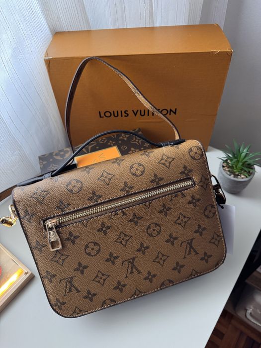 Pochette Métis LV