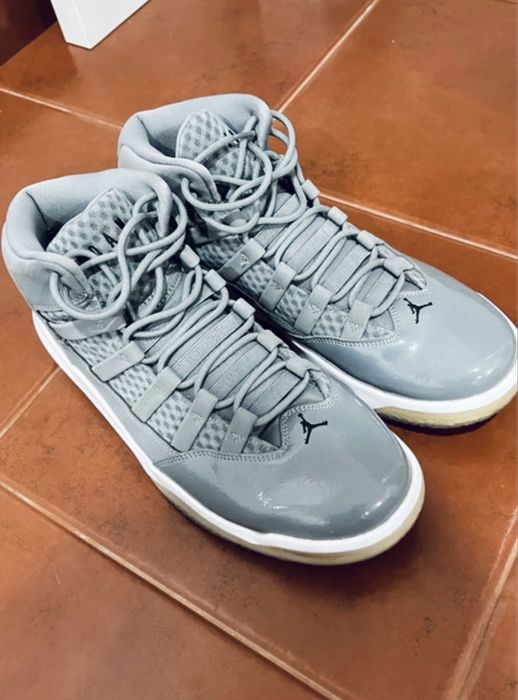 Vendo Air Jordan Max Aura - Cinza