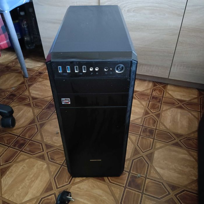 obudowa - Madecom Oberon Pro Silent - czarna