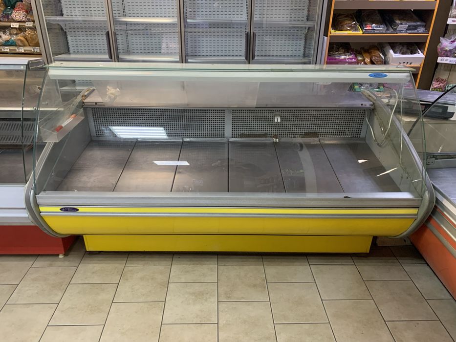 Холодильна вітрина