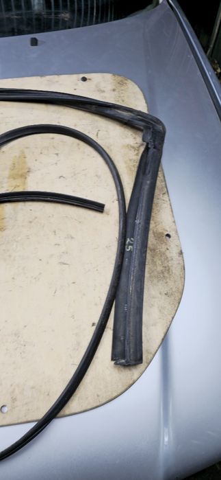 Uszczelki Dachu Audi 80 Cabrio Typ 89