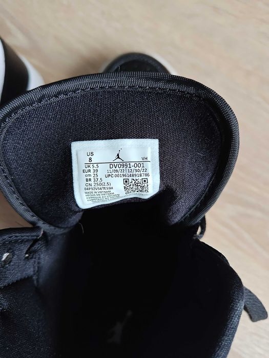 Buty sportowe Air Jordan damskie r. 39 NIKE