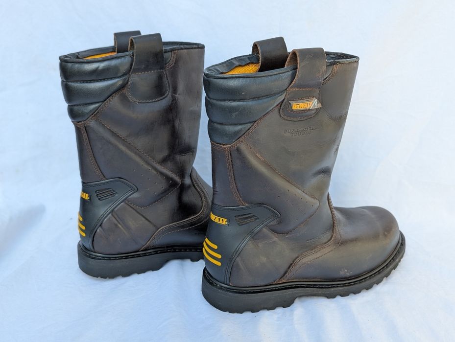 Робочі шкіряні чобітки DEWALT модель  Rigger Gyw  DWF50071-121, розм42