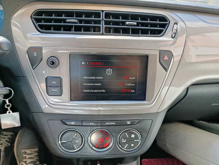 Citroen C-Elysée 1.2 VTI 6000 quilómetros 1 dono