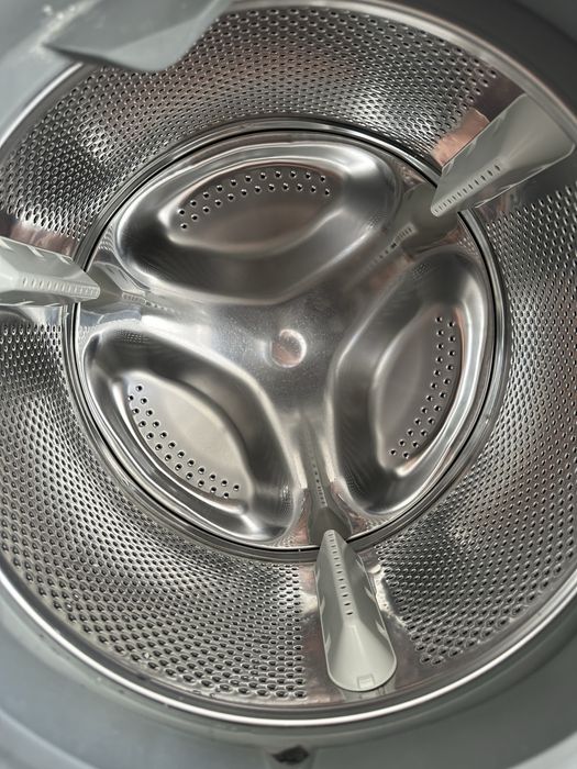 Hotpoint-Ariston - Máquina Lavar Roupa 8kg