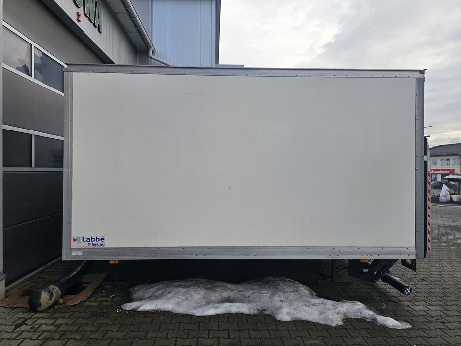 Kontener z windą do iveco daily