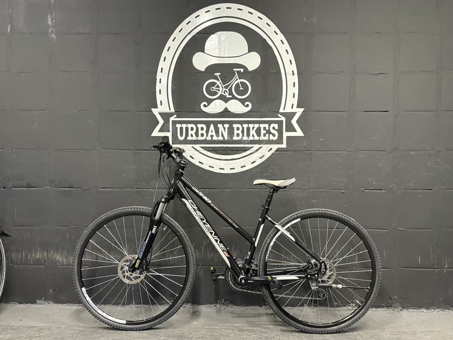 Rower miejski Crossowy Cheyenne CR 540 Shimano Tourney hamulce hydrauliczne 43 cm Urban Bikes