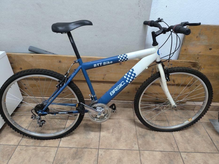 Bicicleta semi nova BTT