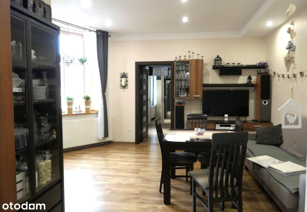 3-pokojowe mieszkanie na parterze kamienicy – gotowe do zamieszkania