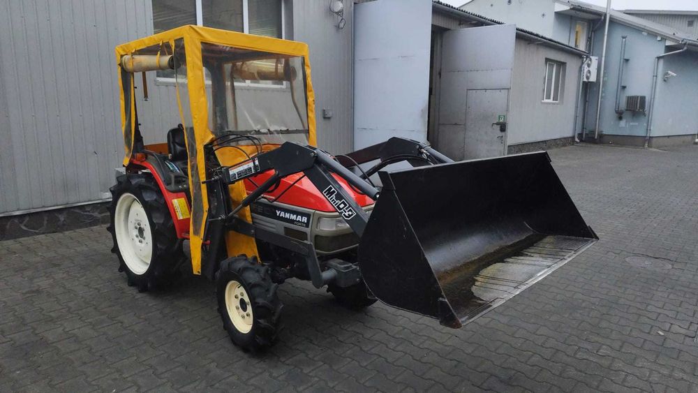 Japoński traktorek Yanmar F 210 TUR 4x4 21 KM Rewers Wspomaganie