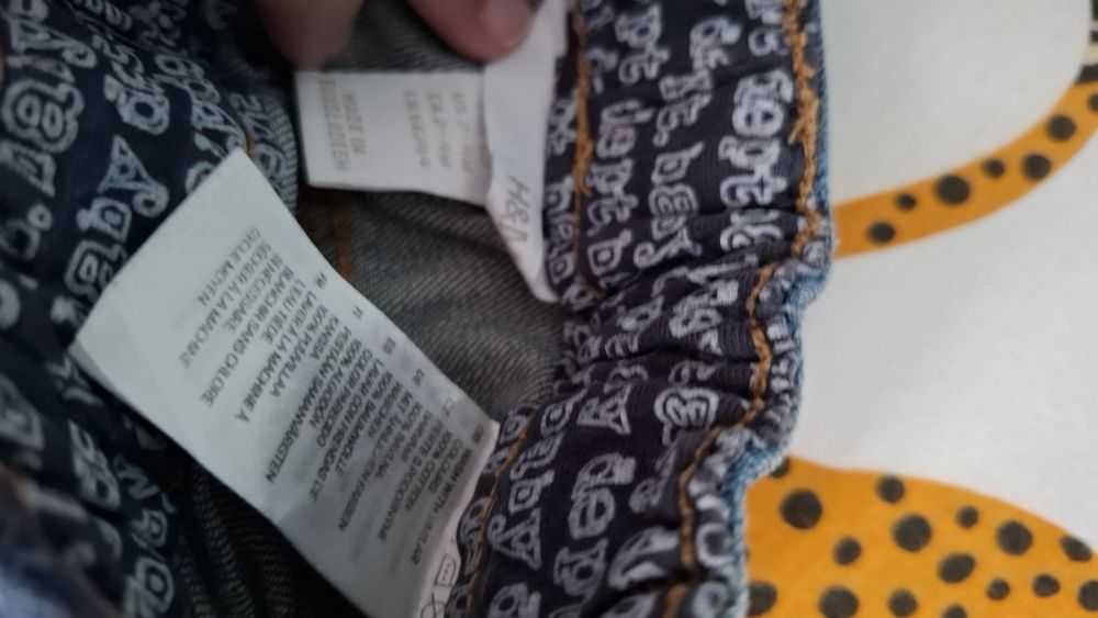 Spodnie jeansowe dla niemowląt