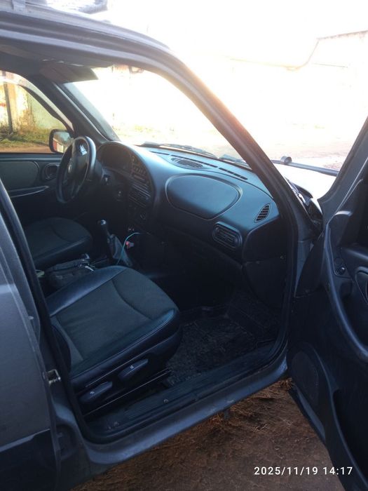 Нива Chevrolet  1.7 бензин 2009р