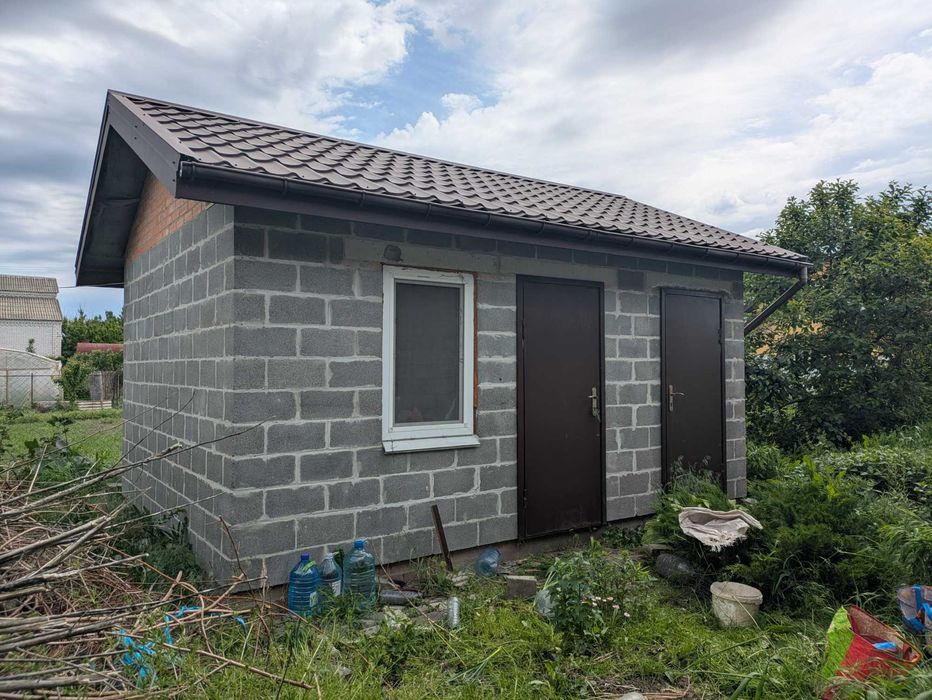 Продається БЕЗ КОМІСІЇ ТЕРМІНОВО недобудований будинок для тих, хто мр