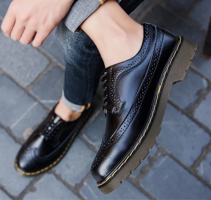 Półbuty ekeganckie unisex glany derby klasyczne czarne skóra Dr Martin
