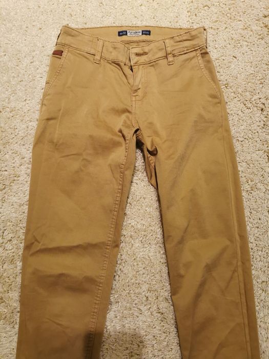 Spodnie chinosy rozm 32  jasny musztardowy pull & bear