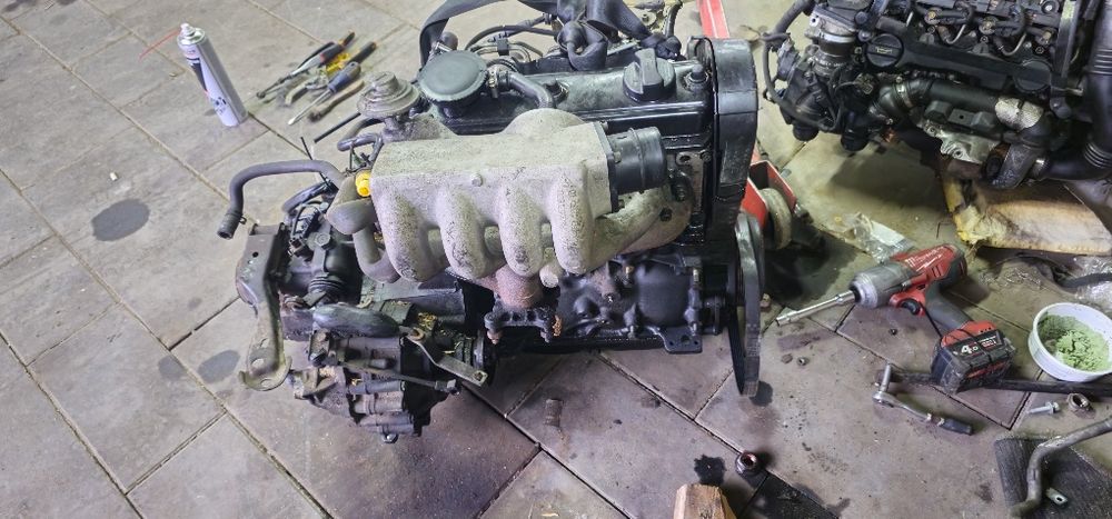Двигун мотор vw каді 2 colf 3 пассат б3,б4 1.9д 1Y