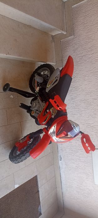 Mota a bateria criança