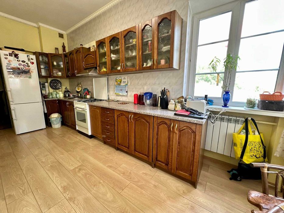 Продається ексклюзивний будинок,335 кв.м