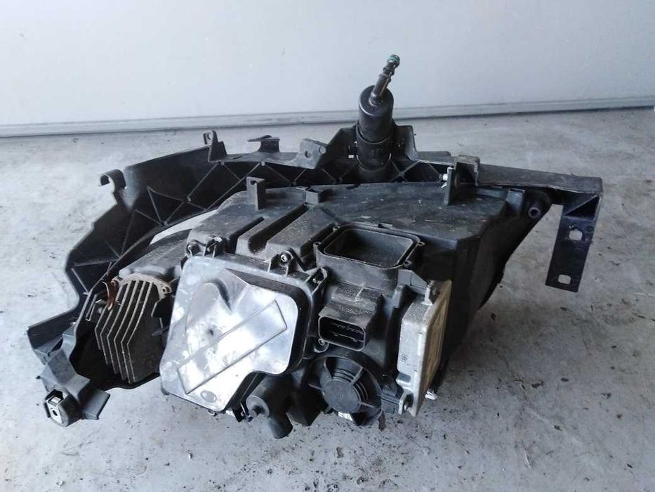 BMW 3 E90 E91 Lift Lampa Przód Prawa Xenon